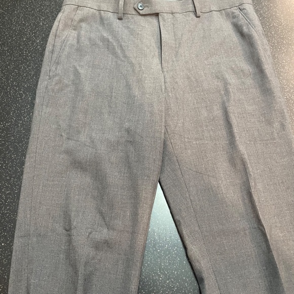 Dress pants - Picture 2 of 2